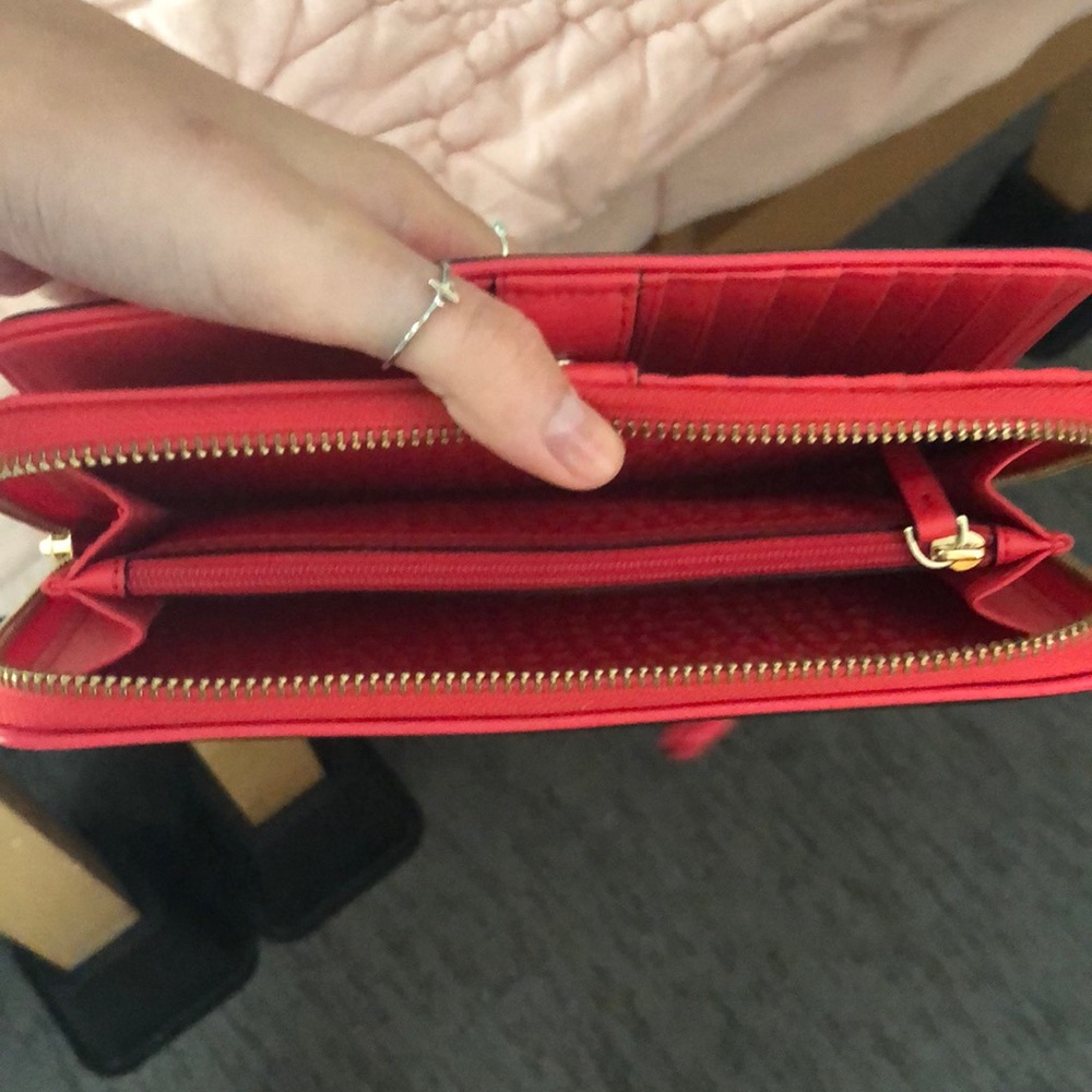 Kate Spade Wallet - Picture 3 of 3